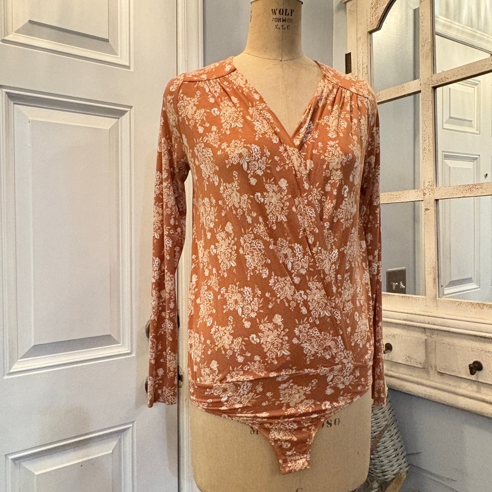 Free People Long Sleeve Terracotta Floral Bodysuit Small Smart Stylish Hip